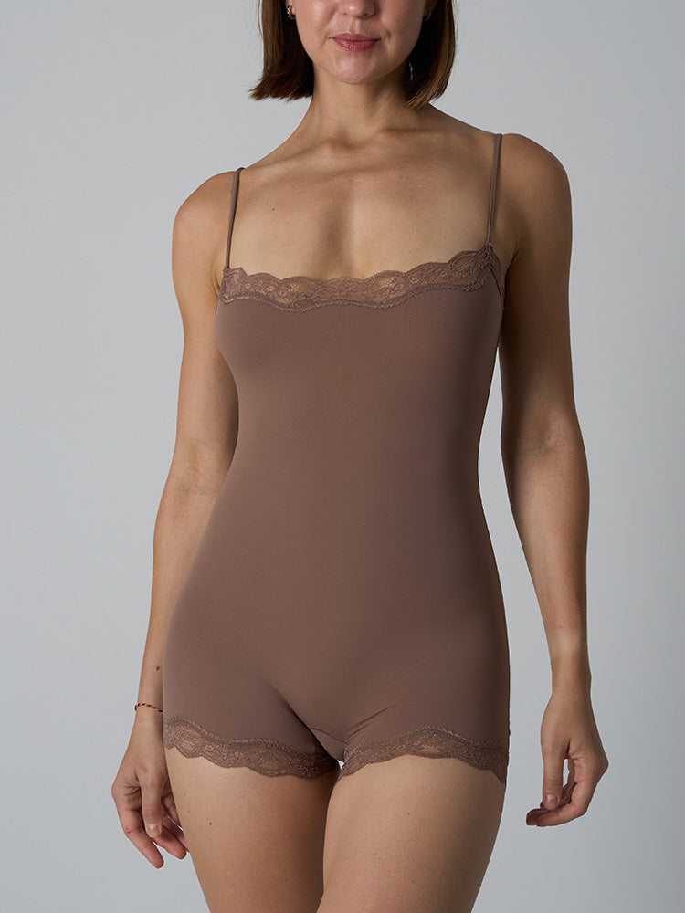 Hoopoe – Comfort and Practicality Seamless Lace Bodysuit