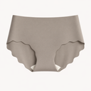 Barnacle-Seamless Mid-Rise Brief