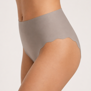 Barnacle-Seamless Mid-Rise Brief