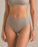 Barnacle-Seamless Mid-Rise Brief